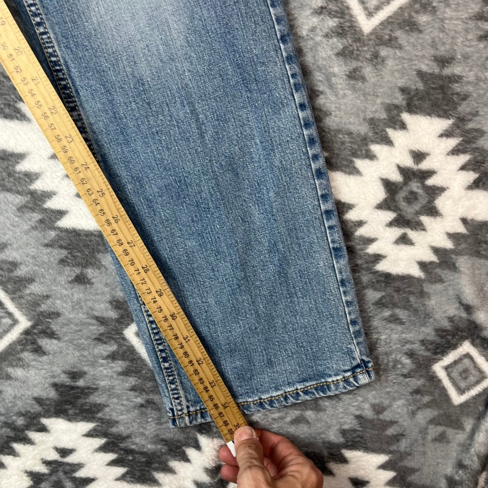 Wrangler Retro Slim Straight Jeans Light Wash Blue Denim Mens 36x34 - Picture 7 of 9